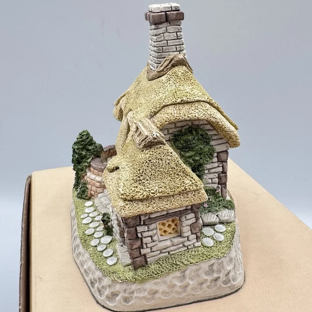 Vintage David‎ Winter Glebe Cottage Miniature Figurine 1993 Village House w/ Box